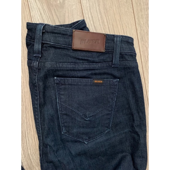 High Rise Slim Straight - Picture 5 of 5